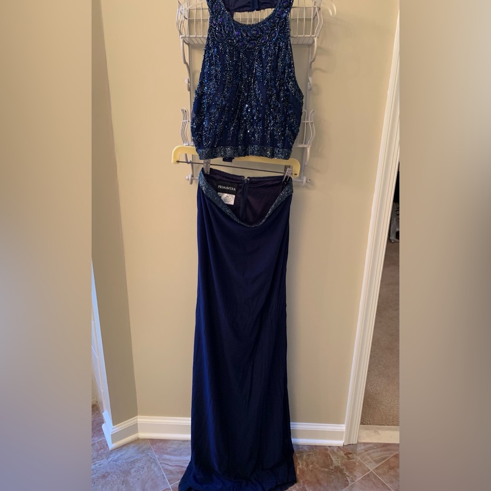 Two piece gown - Picture 3 of 6